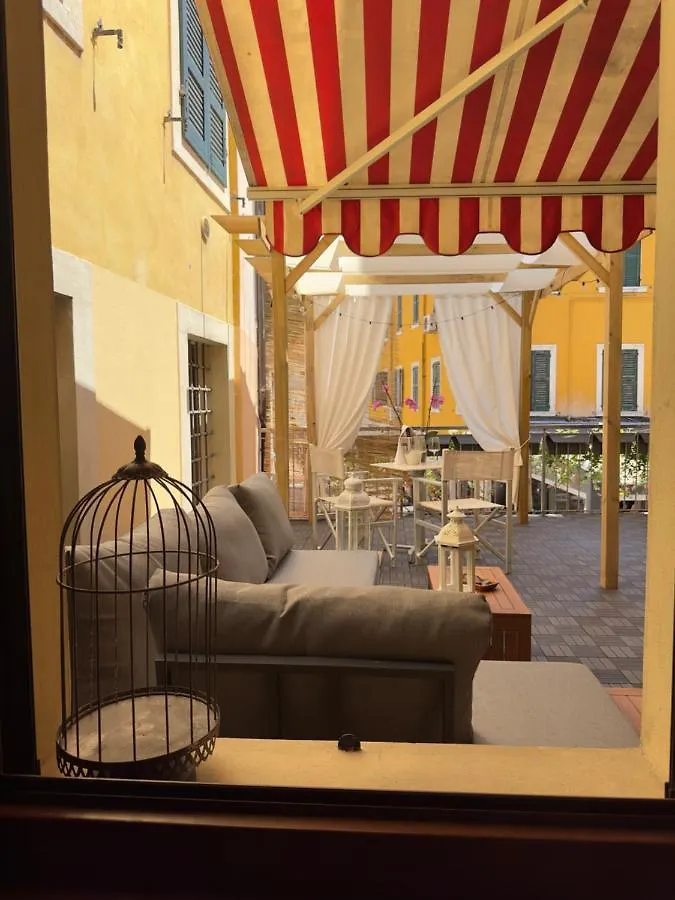 Napule...E Apartments Peschiera del Garda